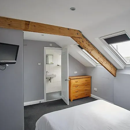 ゲストハウス Hudsons ウィットビー